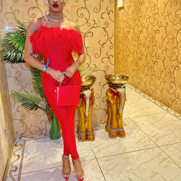 Red Feather Off-Shoulder Jumpsuit - Picture 5 of 7